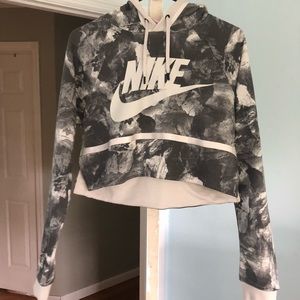 Nike cropped hoodie